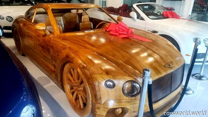 Видели когда-нибудь деревянный Bentley, продающийся почти за $100 000? Теперь увидели | Carscoops